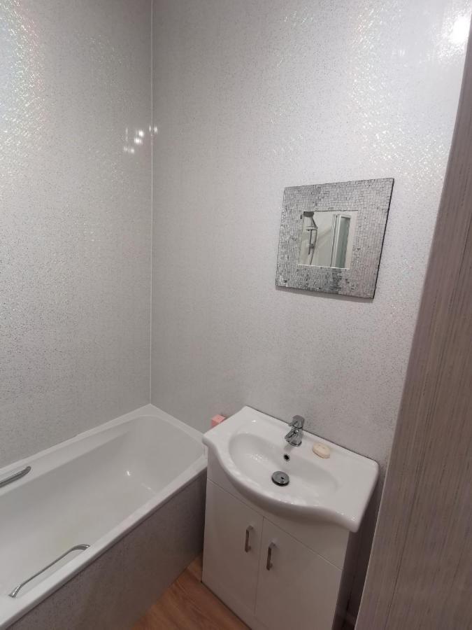 Parkside House 3 Bedroom 2 Bathroom. Parking. Barrow-in-Furness Zewnętrze zdjęcie